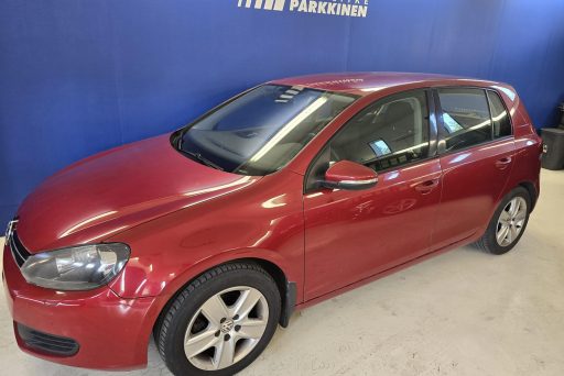 Volkswagen-Golf-15120043